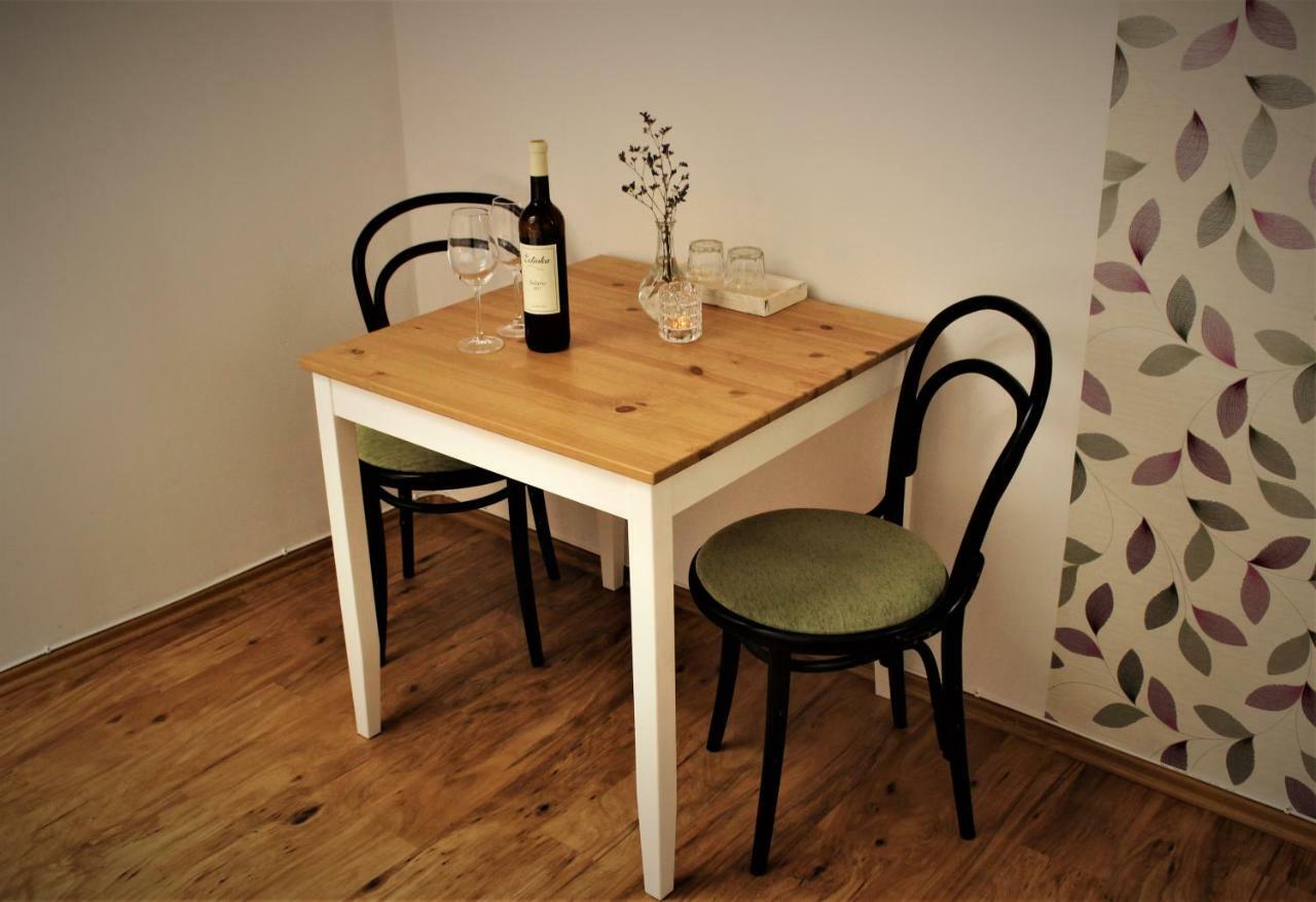 Penzion A Restaurace U Reky Ledeč nad Sázavou Eksteriør bilde