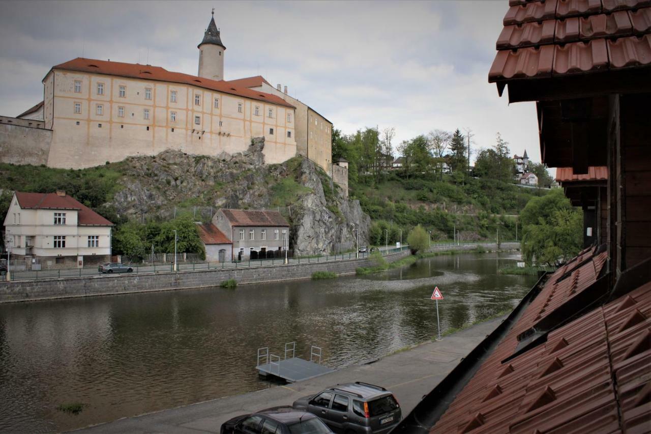 Penzion A Restaurace U Reky Hotell Ledeč nad Sázavou Eksteriør bilde