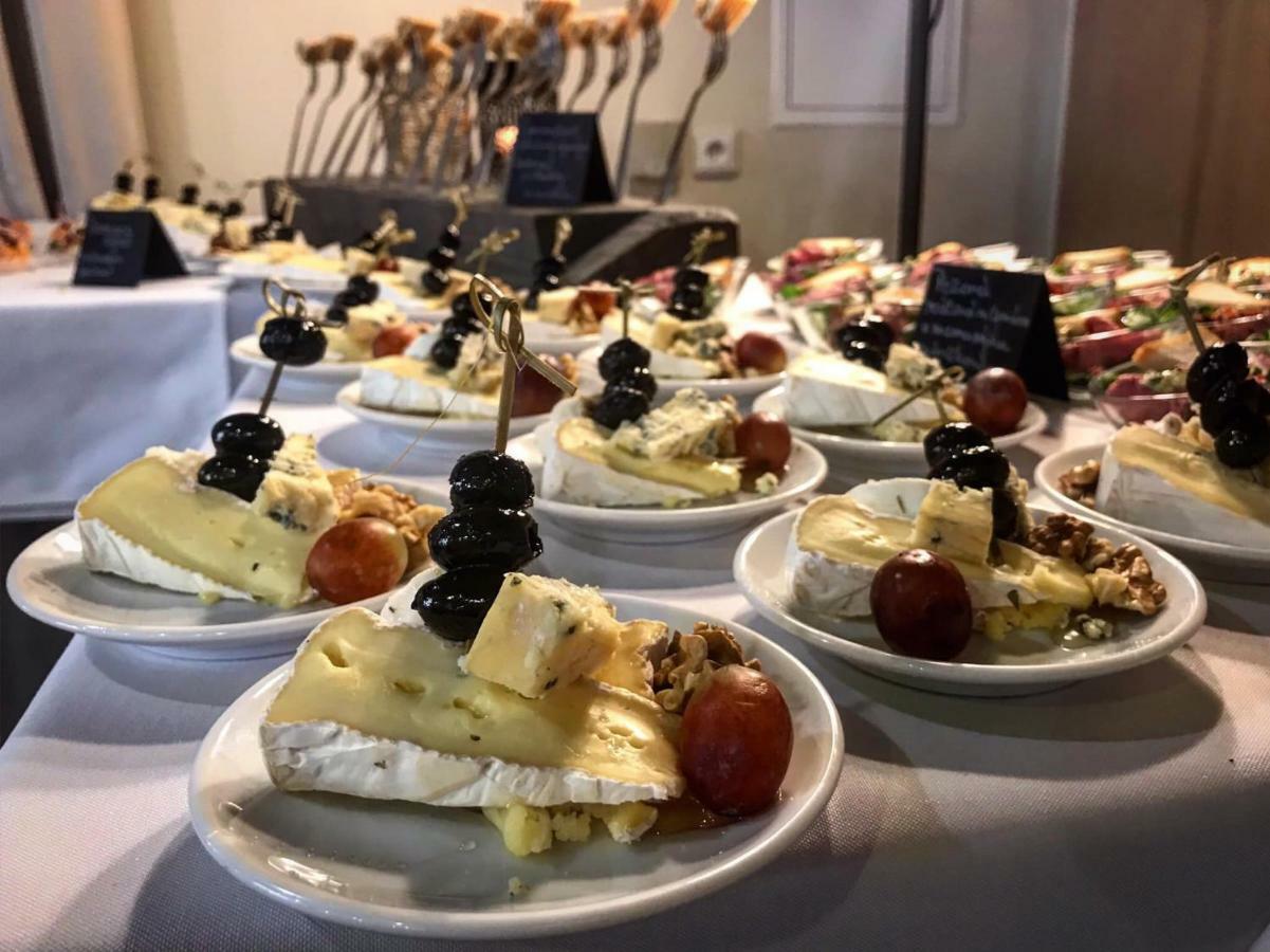 Penzion A Restaurace U Reky Ledeč nad Sázavou Eksteriør bilde