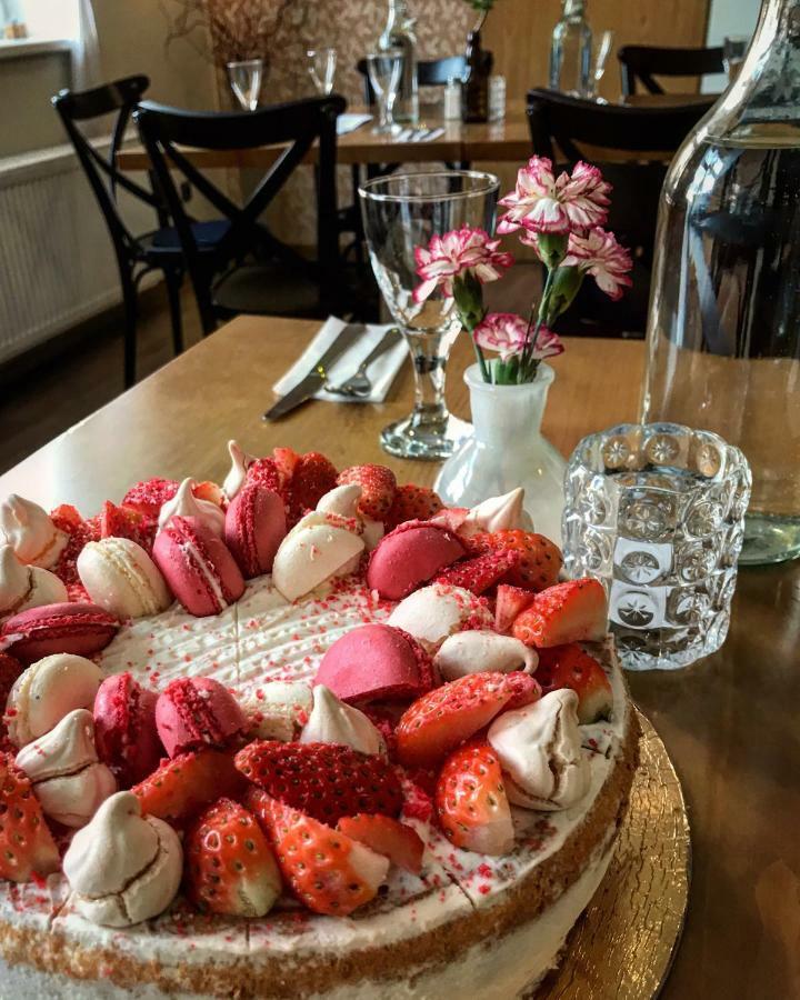 Penzion A Restaurace U Reky Ledeč nad Sázavou Eksteriør bilde